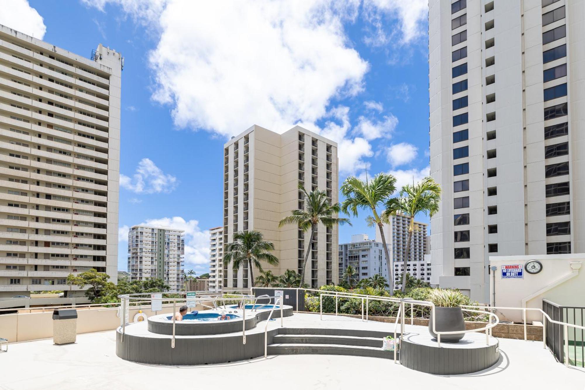 Great Ocean View Condo, Near Beach With Free Parking! Honolulu Extérieur photo