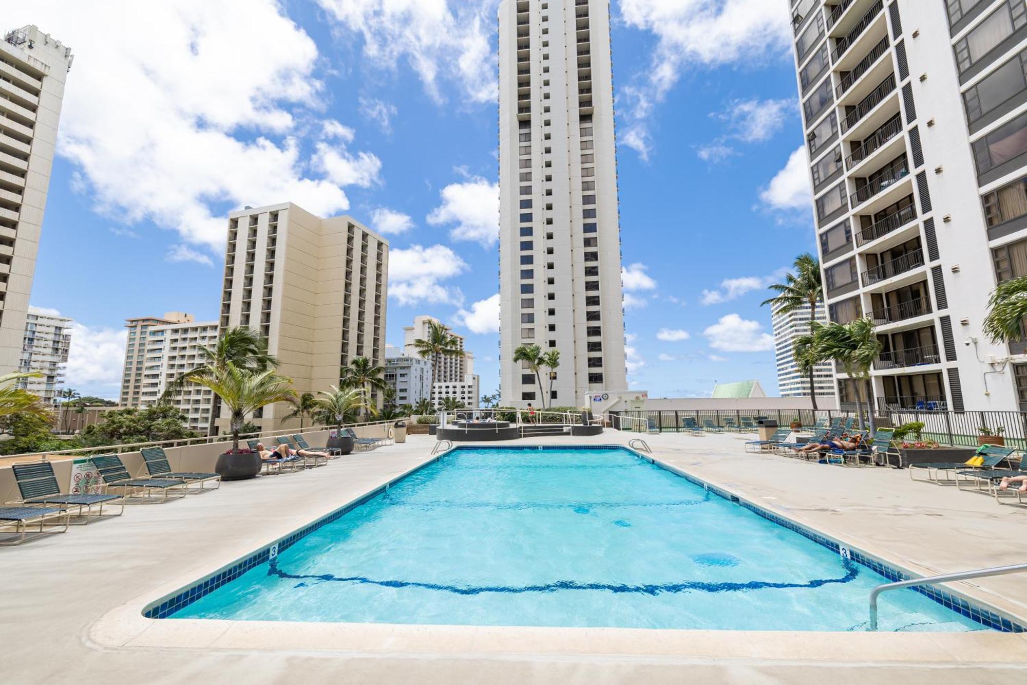 Great Ocean View Condo, Near Beach With Free Parking! Honolulu Extérieur photo